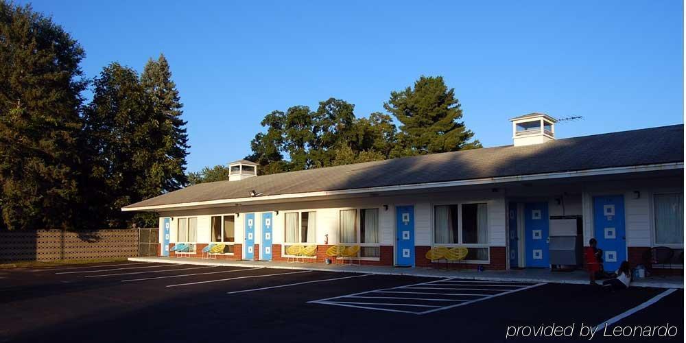 Budgetel Inn Glens Falls-Lake George-Saratoga Εξωτερικό φωτογραφία