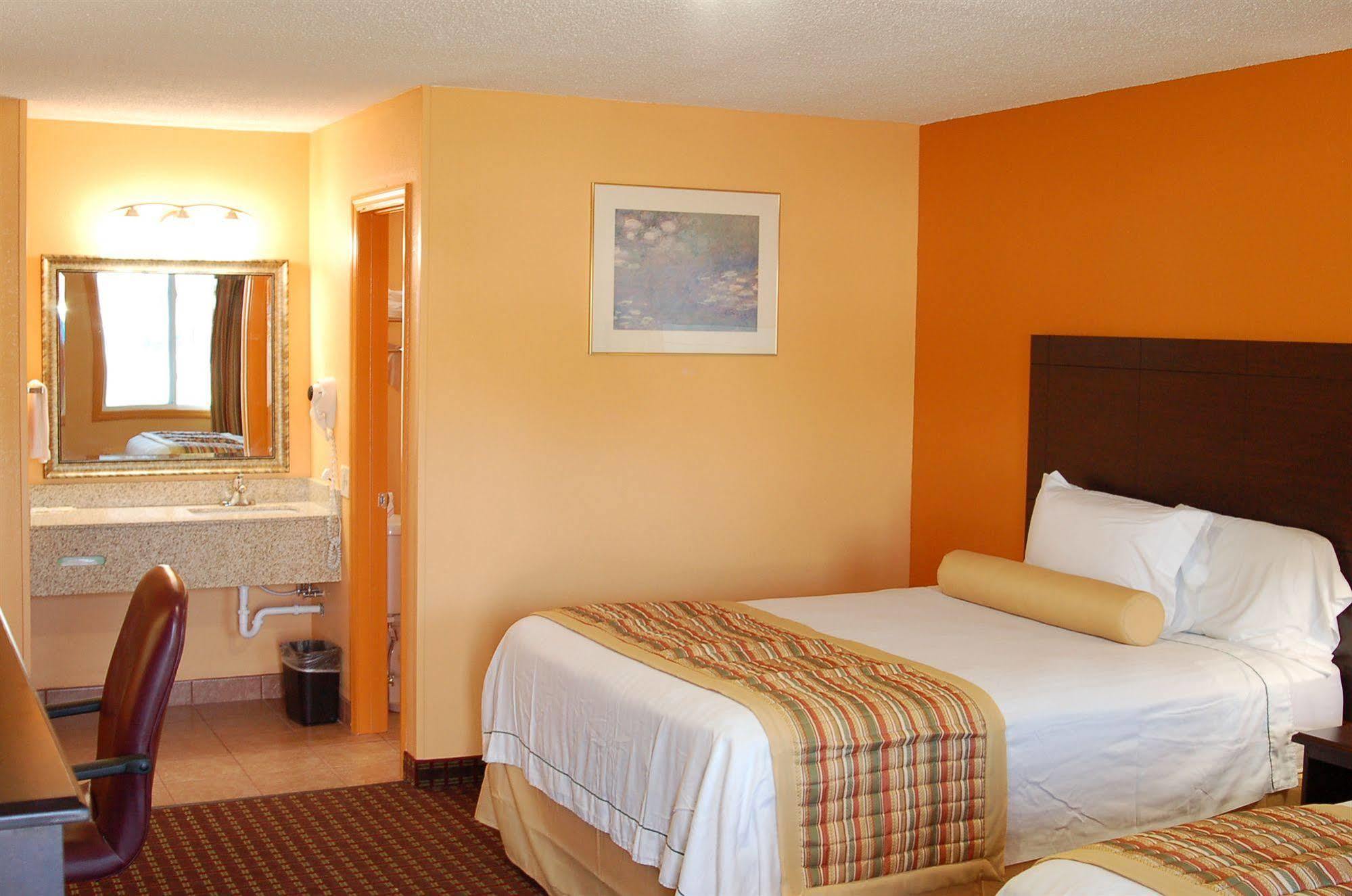 Budgetel Inn Glens Falls-Lake George-Saratoga Εξωτερικό φωτογραφία